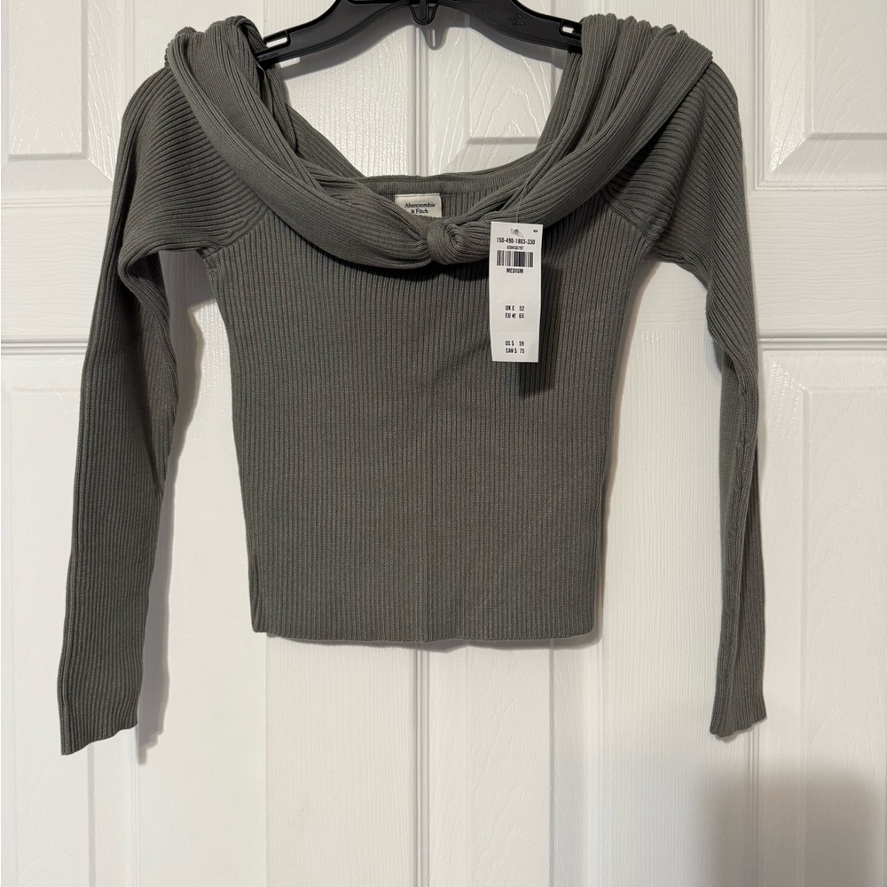 Abercrombie & Fitch Sage Green Ribbed Knit Off the Shoulder Top. NWT